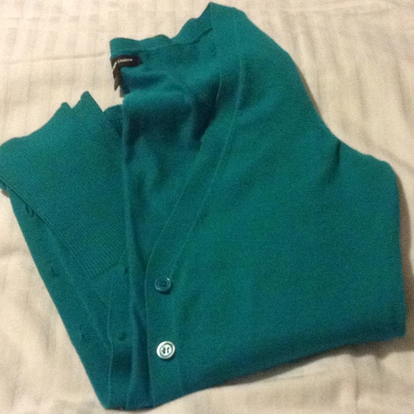 Express Design Studio sweater - Picture 4 of 5